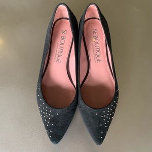 SE Boutique “Ike” black suede studded flats